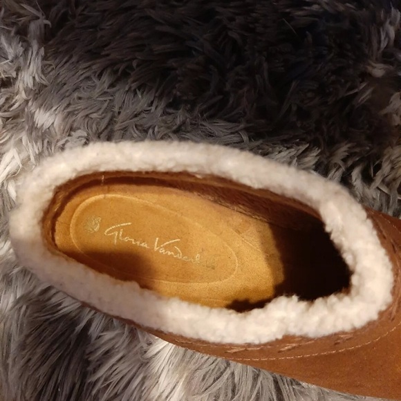 Shoes - Picture 5 of 6